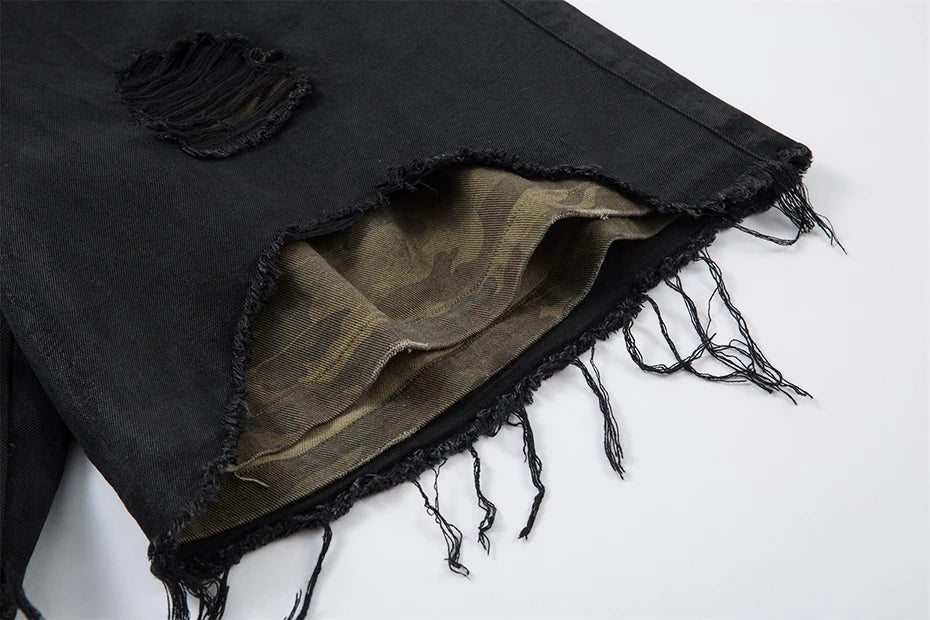 AW SPIKEY HEAD Camouflage Patchwork Raw Hem Jorts