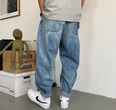 Balloon Fit Tapered Jeans