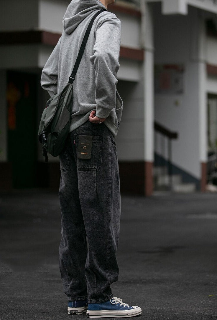 REKNAT Tapered Jeans with Keychain