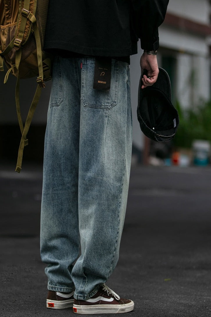 REKNAT Tapered Jeans with Keychain