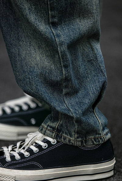REKNAT Tapered Jeans with Keychain