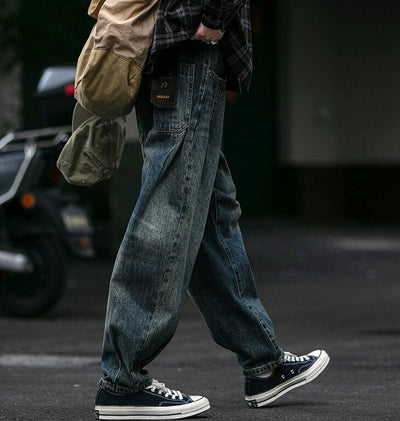 REKNAT Tapered Jeans with Keychain