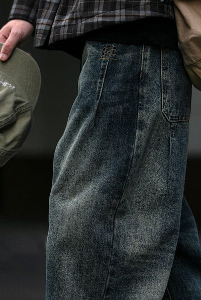 REKNAT Tapered Jeans with Keychain