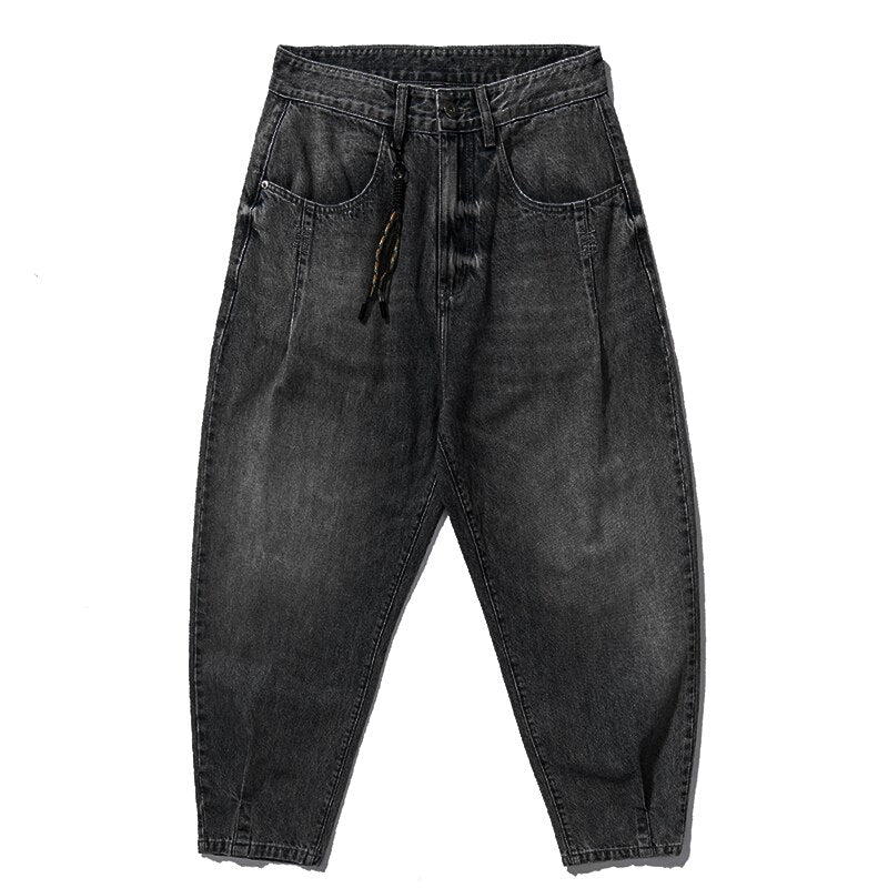 REKNAT Tapered Jeans with Keychain