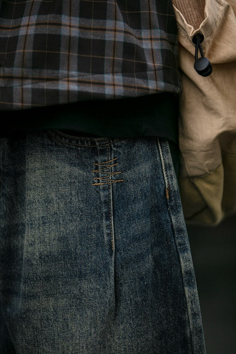 REKNAT Tapered Jeans with Keychain